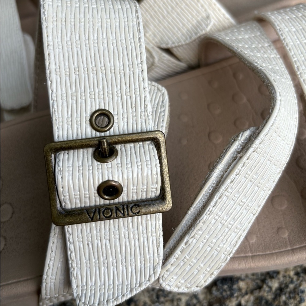 Vionic Pacific Rio - Women's Adjustable Platform Sandals - Picture 8 of 8